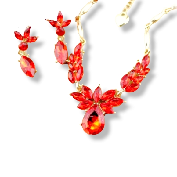 Gold plated red crystal flower necklace earrings set - Picture 3 of 9